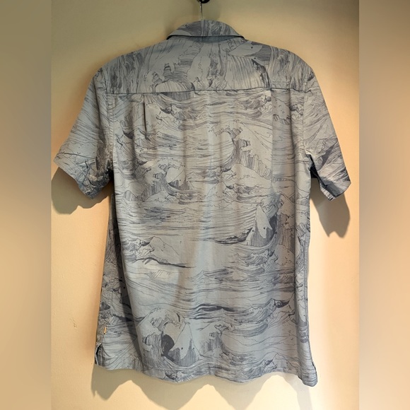 Quicksilver Waterman Button Up Shirt, S - Picture 4 of 6